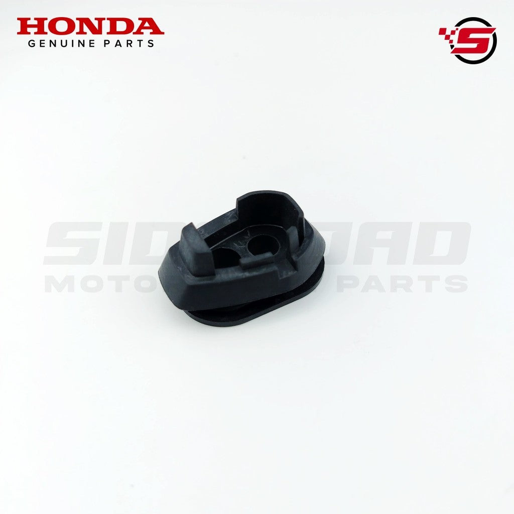 Rubber, R. Winker Mounting (L. Side) - Click 125i - Honda Genuine (33412-KZZ-J00)